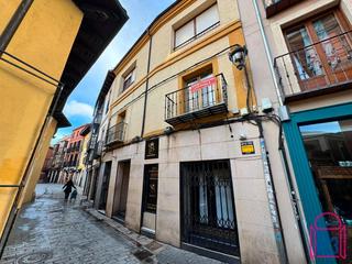 Édifice  El pozo. Edificio en venta