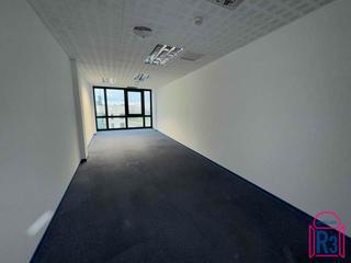 Office space  Reyes leoneses. Oficina en el edificio europa