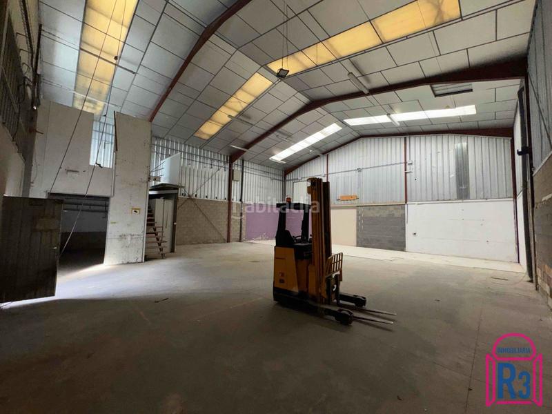 Foto b402bb10-58b5-4f51-8d73-b06fbbc541ed. Nave industrial nave en zona carrefour en La Lastra León