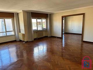 Pis  Alcázar de toledo. Amplio piso con garaje en alcázar de toledo