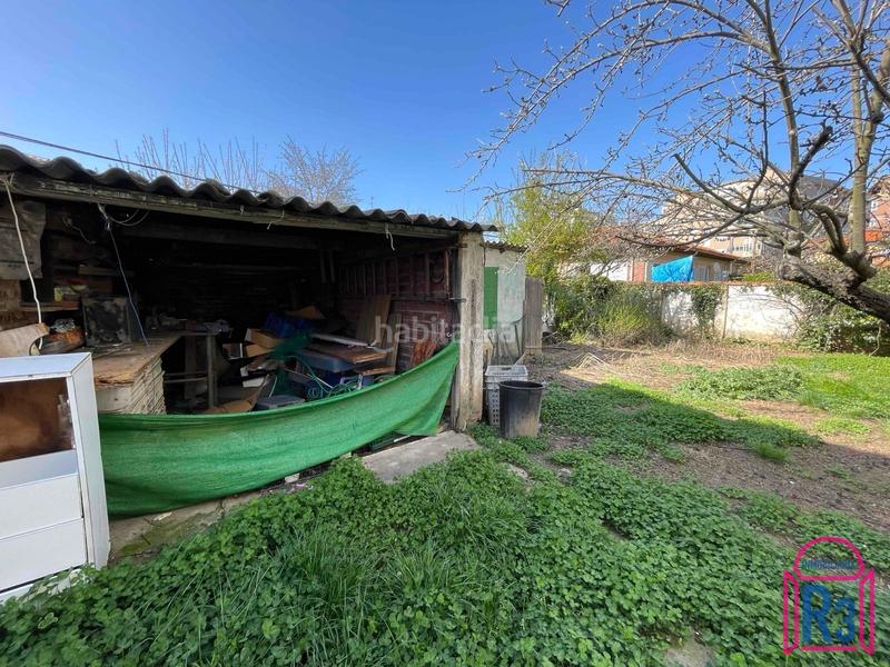 Foto 1d4b9991-0393-43a3-a128-6fd0839481dd. Casa adossada amb aparcament a Pinilla León