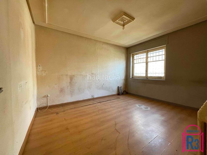 Foto f8bcf2ec-b5d9-4cfc-b0ff-29e47665f23a. Casa adossada amb aparcament a Pinilla León