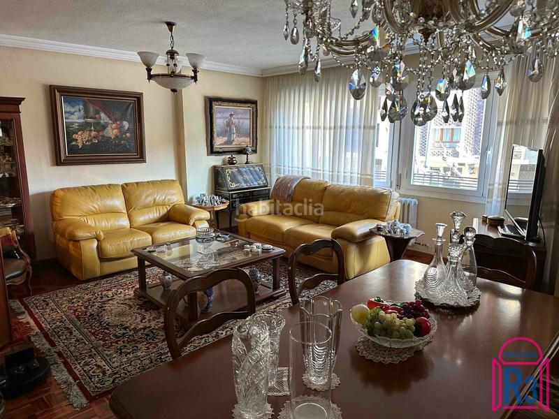 Foto ba14fca5-3442-44ef-9f38-99f7137b7714. Appartement avec chauffage parking dans Centro Ciudad León