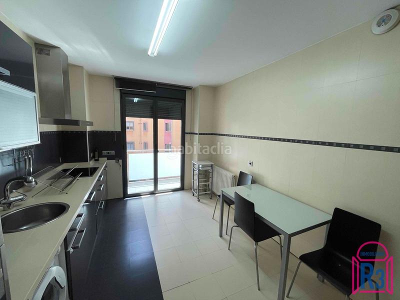 Foto 0c26a800-74ef-4059-90f7-6707506d820b. Dúplex amb calefacció aparcament a Centro Ciudad León