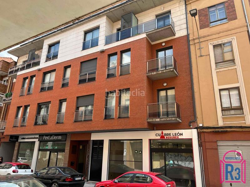 Foto 1c79b008-aa75-4b4e-bf40-982577d4ec90. Dúplex amb calefacció aparcament a Centro Ciudad León