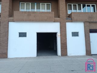 Lloguer Local Comercial  Moisés de león. Local al lado de carrefour
