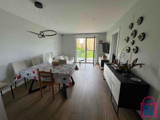 Appartement  Santa engracia. Bonito apartamento seminuevo, amueblado, con vistas al musac