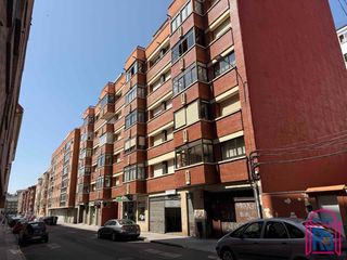 Rent Flat  Santo tirso. Piso amueblado en alquiler para estudiantes