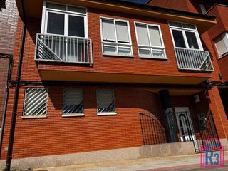 Maison  Laceana. Casa soleada, con jardín al lado de eras de renueva