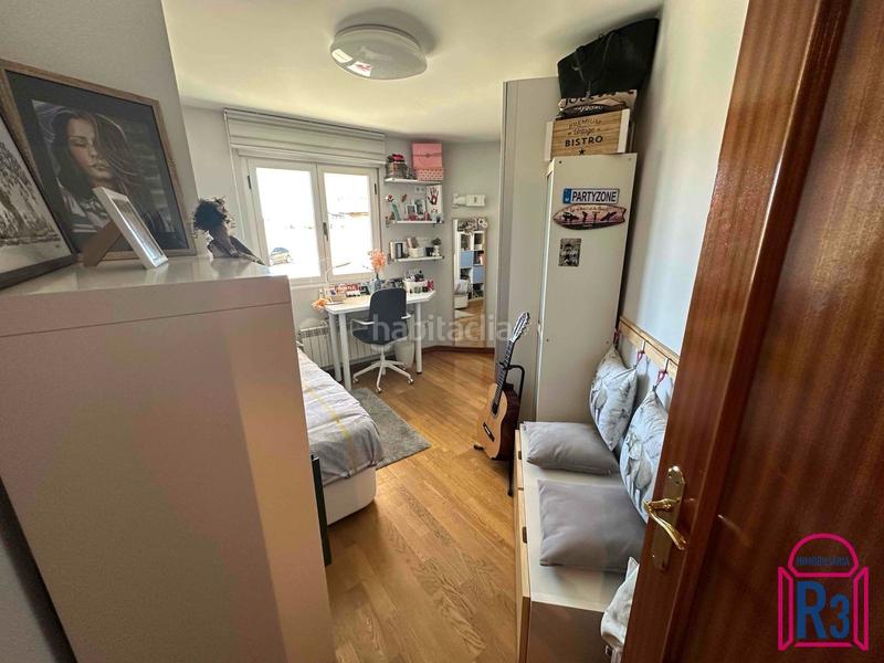 Foto 0fa83b0d-1ad9-48ef-a613-37c0eb9b41da. Apartamento  totalmente amueblado con garaje, para entrar a vivir en León