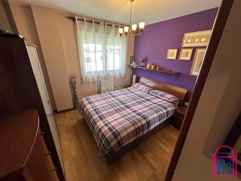 Foto fdb0c98b-7422-4e00-bd0f-2b84870397f5. Apartamento  totalmente amueblado con garaje, para entrar a vivir en León