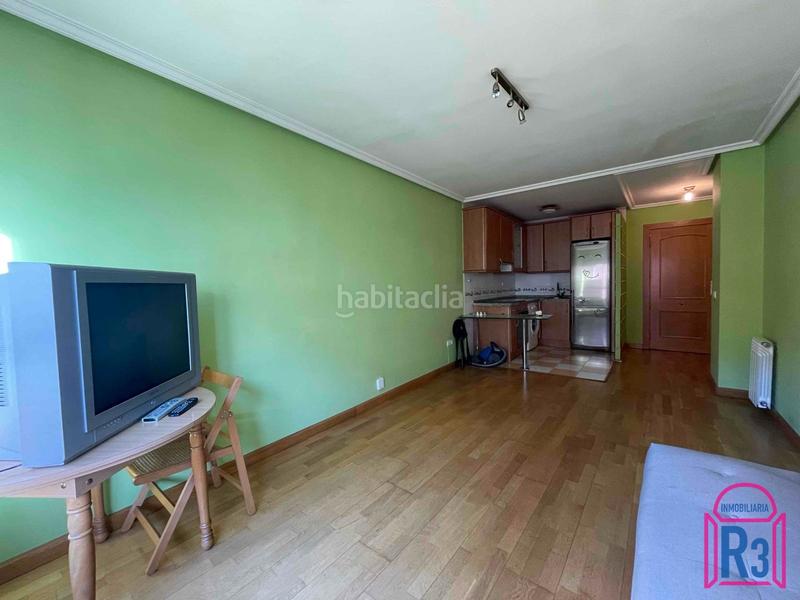 Foto 59a98d5f-653b-419f-bf1c-a2eda0a5e403. Miete appartement mit heizung parking in San Andrés del Rabanedo pueblo San Andrés del Rabanedo