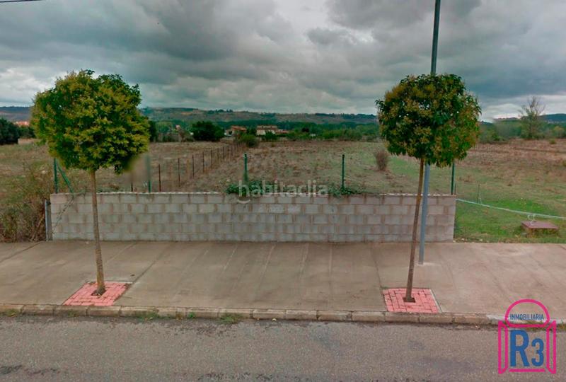 Foto 0d64c3f7-4626-4034-84a7-293568b5cfb1. Finca rústica parcela urbana en venta en Sariegos