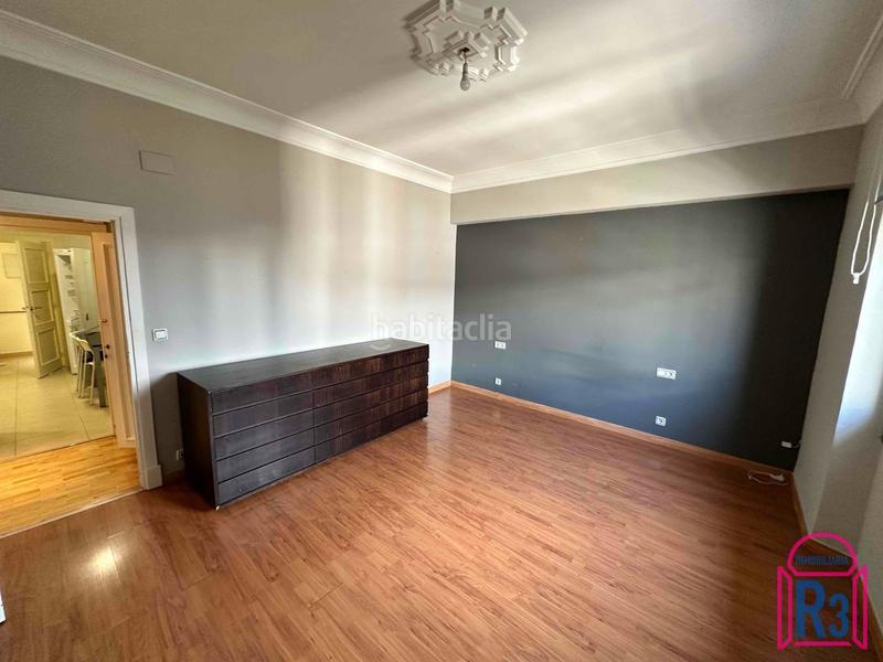 Foto f0bdd212-0906-40dd-8dba-e7c0cf675c41. Apartament amb calefacció a Centro Ciudad León