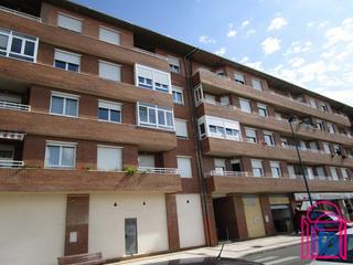 Pis a San Andrés del Rabanedo Pueblo. Piso zona espacio león muy soleado con 2 terrazas