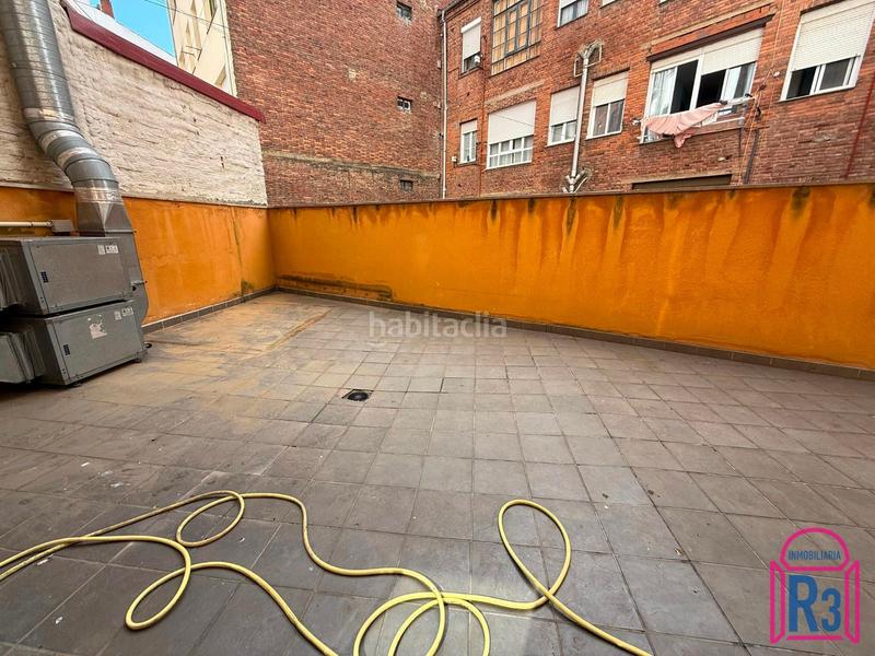 Foto c0916794-42b6-45a6-b769-9fc478812969. Affitto ufficio con riscaldamento parcheggio in Centro Ciudad León