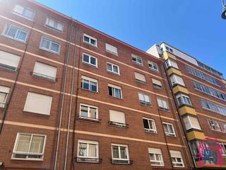 Appartement à San Mamés - La Palomera. Piso alto y soleado, con ascensor cerca de la universidad
