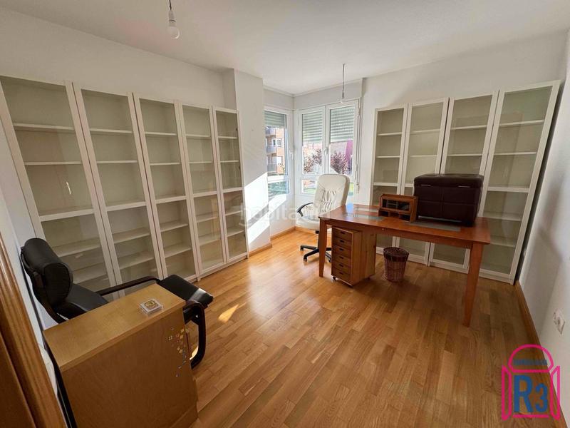 Foto 65f7486c-10fd-4baa-89d9-29cbc5de1c9f. Etagenwohnung mit heizung parking pool in El Soto León