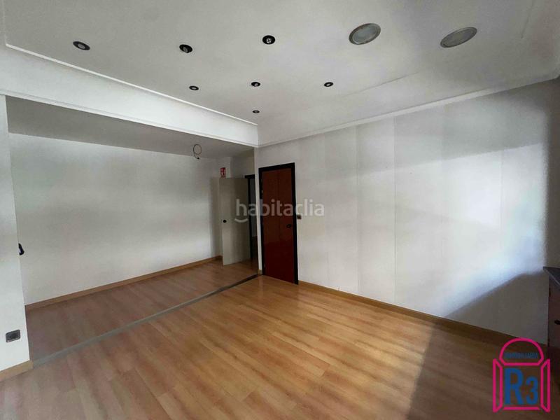 Foto 9fa31d02-5ba9-47a6-9b6e-a05437c5cdab. Oficina  exterior en gran vía de san marcos en León