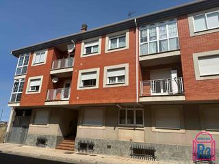 Appartement à Armunia. Apartamento todo exterior orientación sur