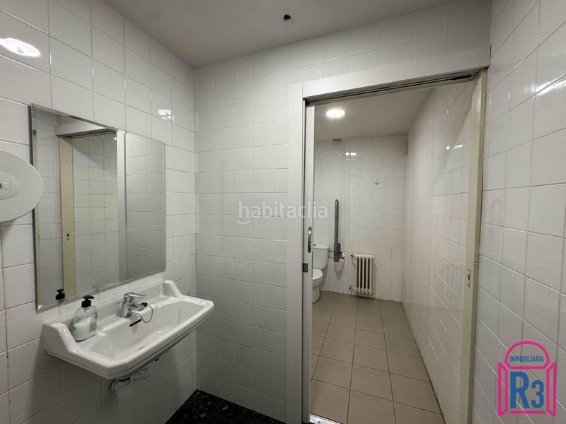 Foto 499d18b0-6774-4433-96bd-c2e9f5ebe3fa. Oficina  muy bien acondicionada en complejo santo domingo en León