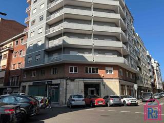 Appartement à Centro Ciudad. Piso bien situado próximo a condesa