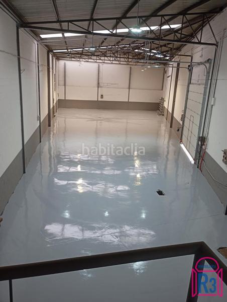 Foto 60955b2f-6966-4a54-8663-dc52719d78f0. Location bâtiment à usage industriel dans Valdefresno