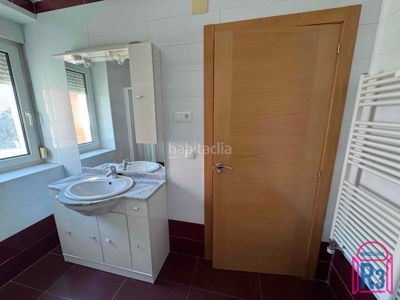 Foto 95d7b9ab-3497-4068-9e06-2e9b6fbf870c. Casa con riscaldamento parcheggio in Oteruelo León