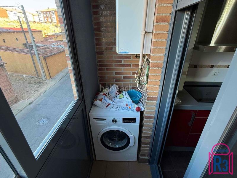 Foto f08d9a91-7fab-4cee-bbad-0c915e06887e. Lloguer apartament amb calefacció aparcament a Villaquilambre