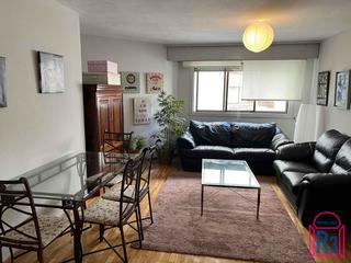 Apartamento en Centro Ciudad. Apartamento alto con garaje al lado de la plaza inmaculada