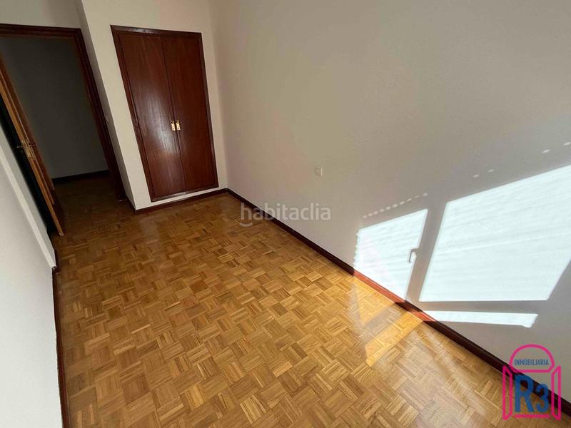 Foto 237407df-544f-4ec0-8500-5ce63ca5cf01. Rent flat with heating in San Claudio - La Chantría León