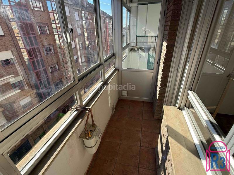 Foto 36756536-37a9-4fda-be31-e8a612f5dc6b. Rent flat with heating in San Claudio - La Chantría León