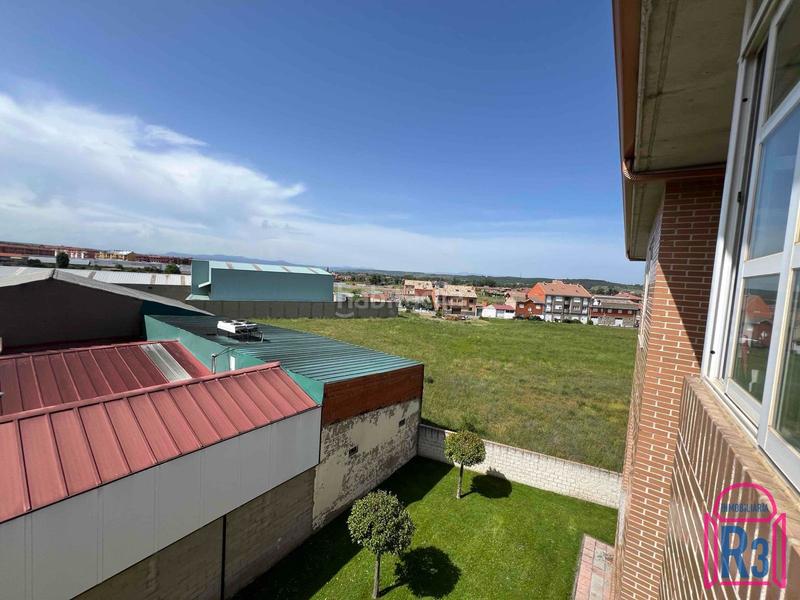Foto ead5b39f-7ec2-4298-b155-fe933a63a249. Lloguer apartament amb calefacció aparcament a Trobajo del camino