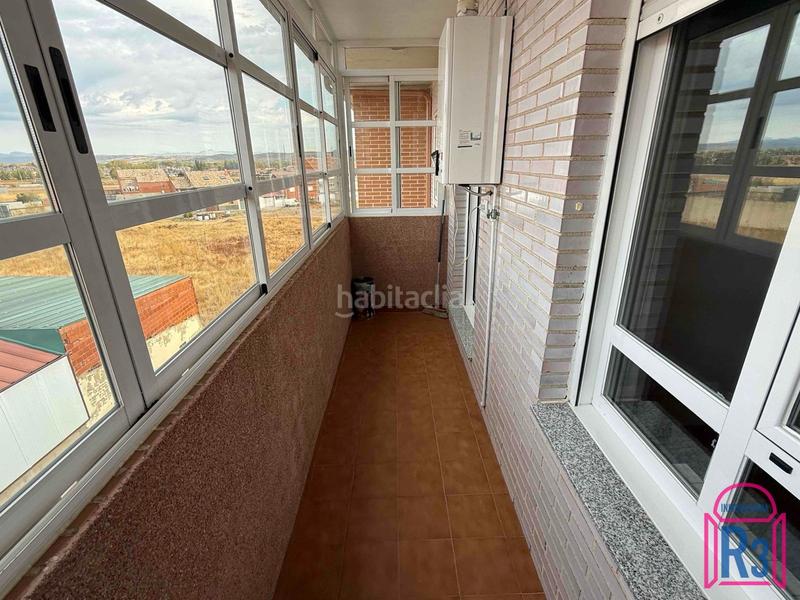 Foto f11974b9-7c89-4c6e-b4cd-fd35636a6275. Lloguer apartament amb calefacció aparcament a Trobajo del camino