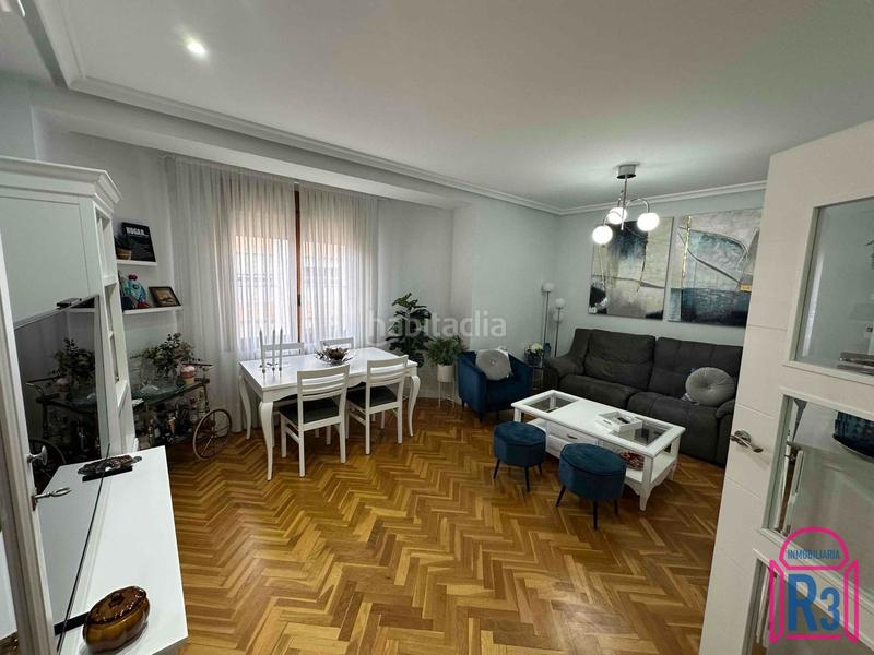 Foto 31e02a80-da8a-4e9a-bcbc-d76cfdda4145. Etagenwohnung mit heizung in Centro Ciudad León