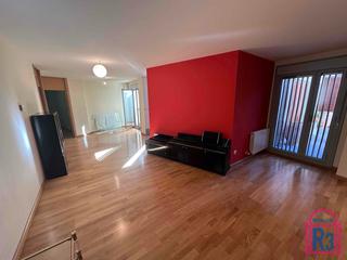 Apartamento en Casco Antiguo. Apartamento en casco antiguo con patio y garaje