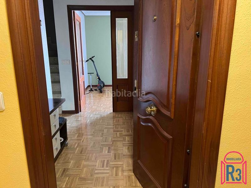 Foto 21a0cb98-733b-4bd1-9e5a-4245f60f108b. Zweistöckige wohnung mit heizung parking in Villaquilambre