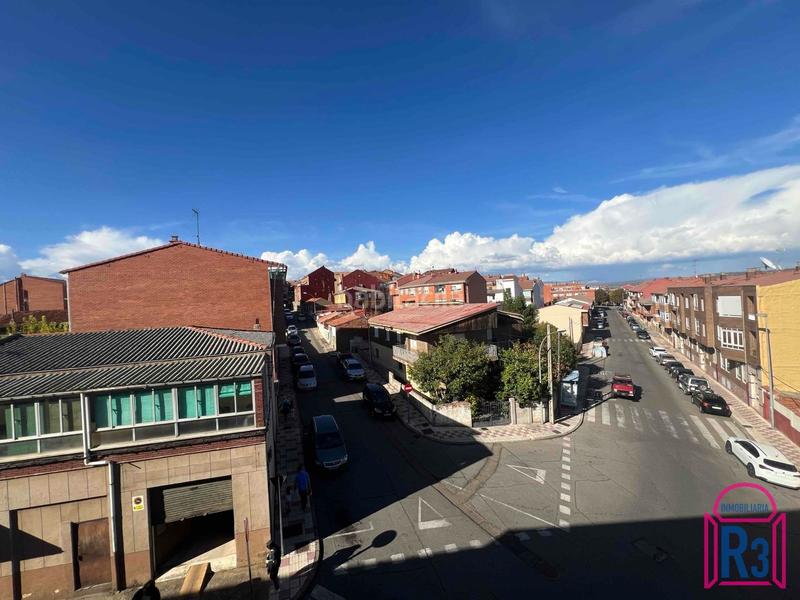 Foto 59f81322-1bb4-49f9-868b-278421b42db3. Zweistöckige wohnung mit heizung parking in Villaquilambre