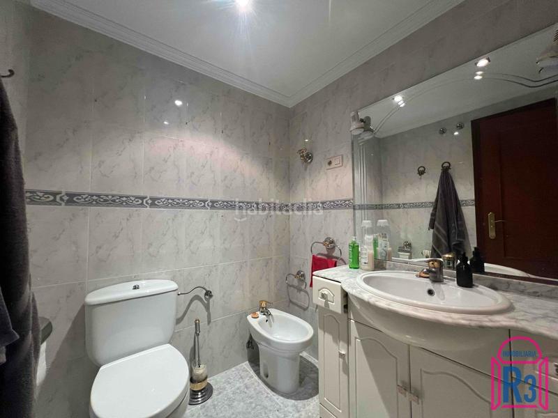 Foto 95b89420-43fd-4b16-b6c0-60e33dcfaba1. Zweistöckige wohnung mit heizung parking in Villaquilambre