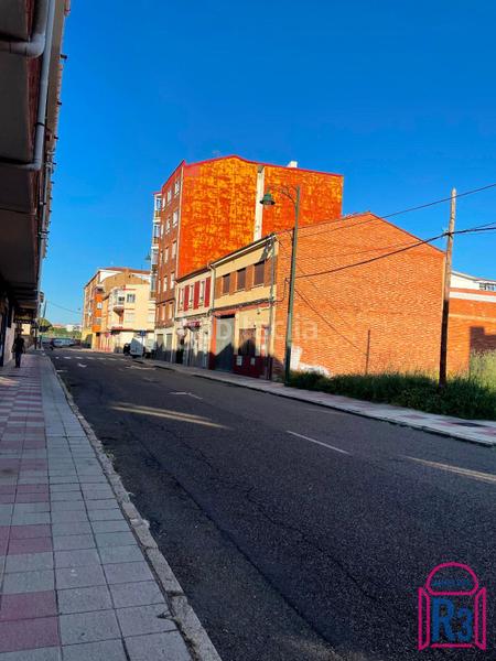 Foto 5ad0267e-00bc-4dc2-ad34-295f626ea56f. Gebäude in Armunia León