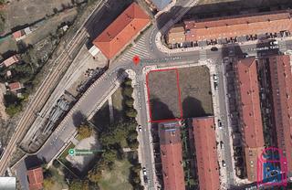 Terreno residencial  Pedro machuca. Solar en venta para 5 adosados