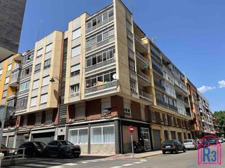 Appartement  Juan de ribera. Piso alto para reformar