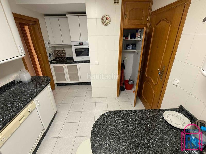 Foto 023d17c0-5253-4487-af2b-58de5b53ac12. Miete etagenwohnung mit heizung parking in San Claudio - La Chantría León