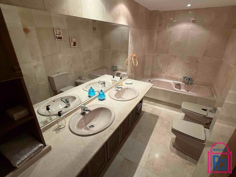 Foto b83effce-2be1-4501-a131-026103f88d90. Miete etagenwohnung mit heizung parking in San Claudio - La Chantría León