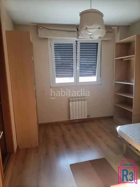 Foto c0d4eb58-5701-47c0-b6ba-64d70bb6342b. Rent flat with heating parking in San Mamés - La Palomera León