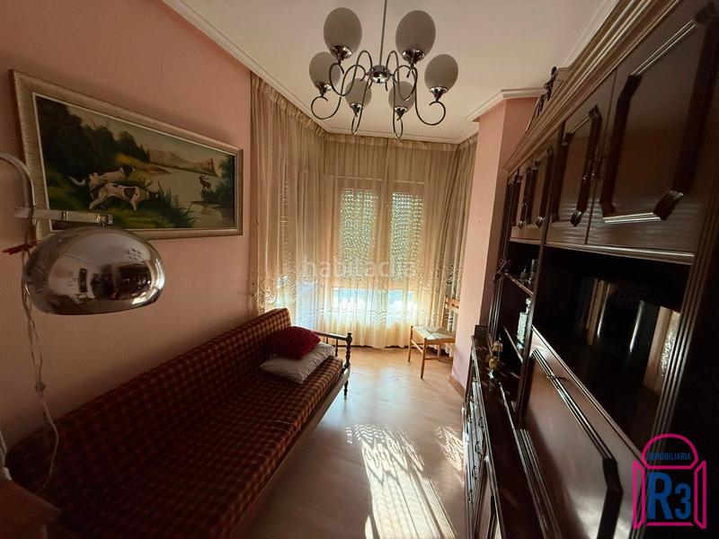 Foto 6087f4aa-83c4-4410-b251-2758169a08d4. Edifici a Trobajo del camino