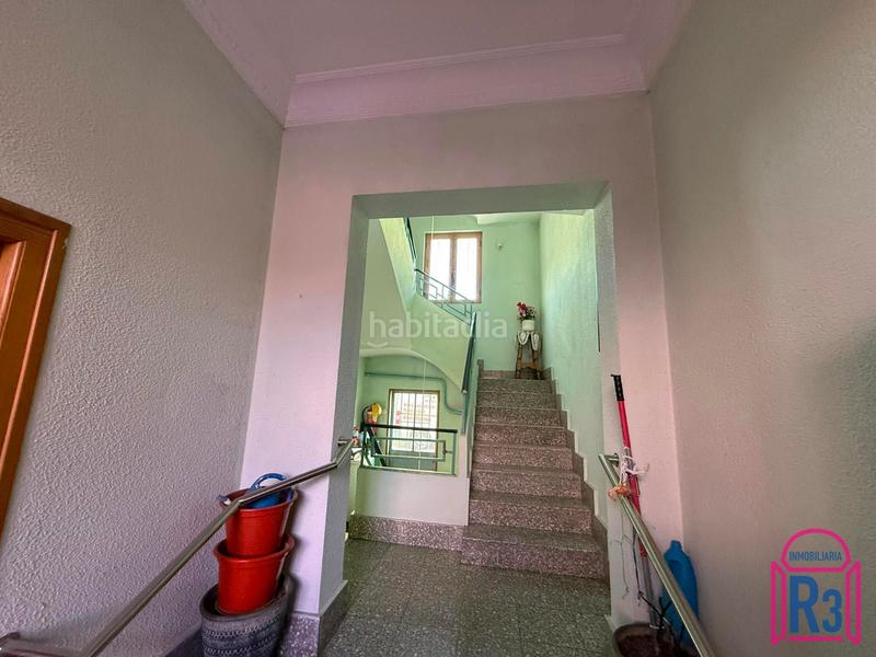 Foto da5e3312-c148-4443-af9a-03df569aea0a. Edifici a Trobajo del camino