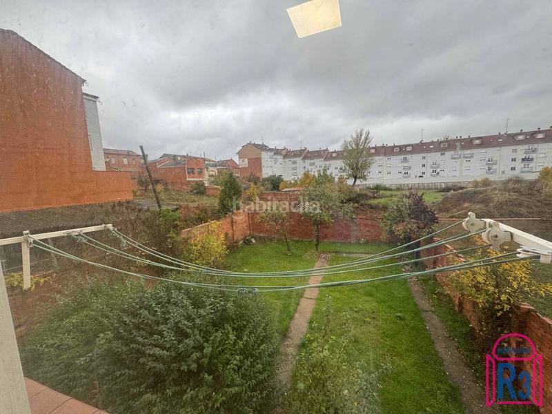 Foto cab9f826-b256-4f74-a091-8eb8adf1908e. Appartamento con riscaldamento parcheggio in Trobajo del camino