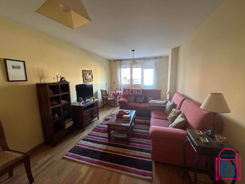 Foto b191a56b-7251-40a5-8cb2-7629c7ef9c92. Appartement mit heizung parking in San Claudio - La Chantría León