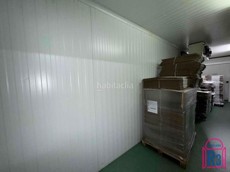 Foto 1dafec92-058e-46bb-a145-b33cf2bdc92a. Fabrikhalle mit heizung in Sariegos